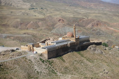 Isha Pasha Palota